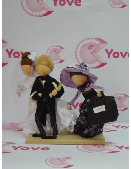 PAREJA NOVIOS CON SUEGRA REF. 012