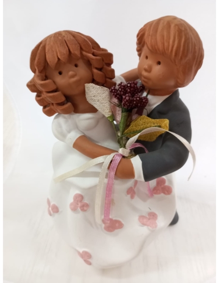 PAREJA NOVIOS BARRO BAILANDO 15 CM